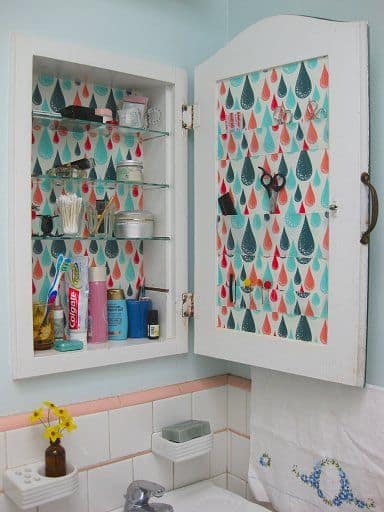 Medicine Cabinet Organizer from 30daysblog