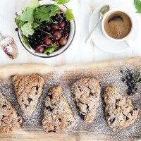 A Teatime Favorite: Healthy Black Currant Oat Scones | 31Daily.com