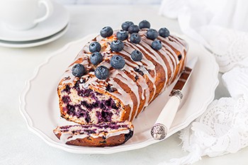 A Simple Blueberry Lemon Curd Loaf Cake with Greek Yogurt | 31Daily.com