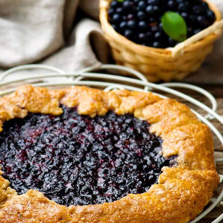 A Summer Fresh Blueberry Crostata is the Easiest Pie You'll Make | 31Daily.com