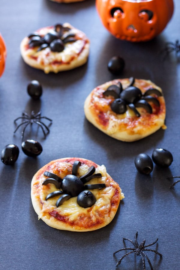 easy fun healthy halloween treats your trick or treaters will love 31daily