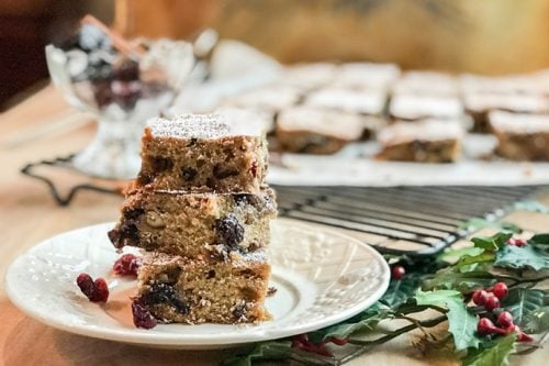 Holiday Fruitcake Bars with Figs and Plums | 31Daily.com