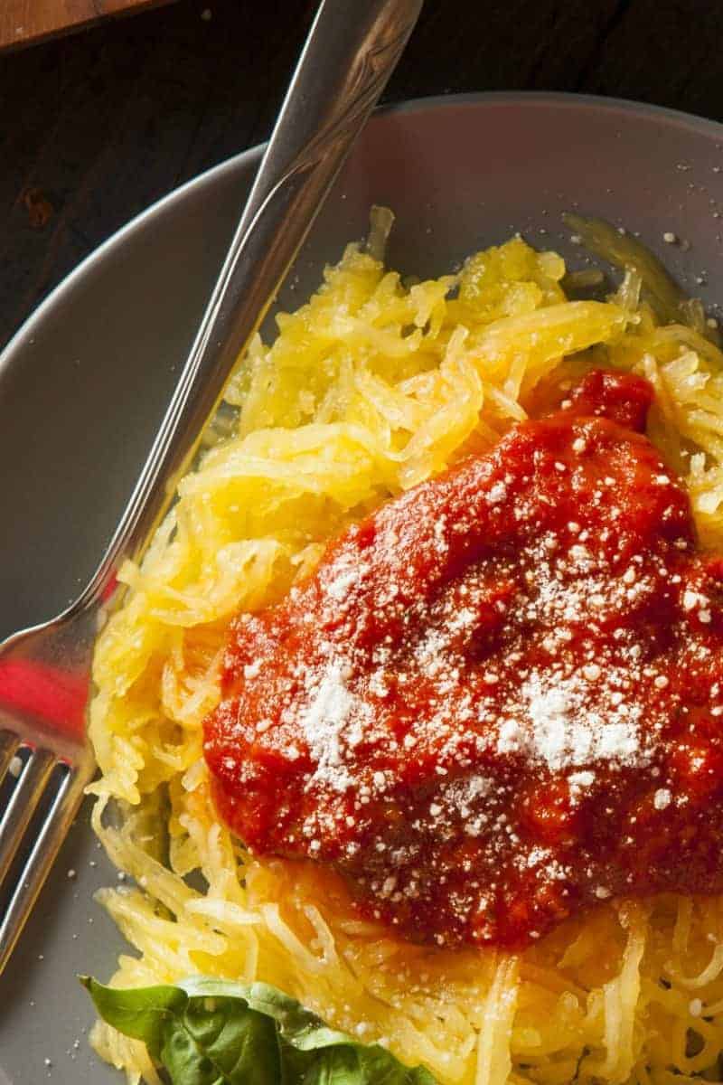 Spaghetti Squash with Simple Marinara Sauce: Easy, Healthy and Meatless | 31Daily.com