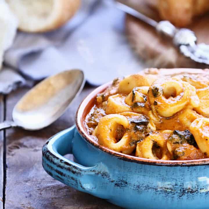 Easy Tortellini Soup with Chicken and Spinach
