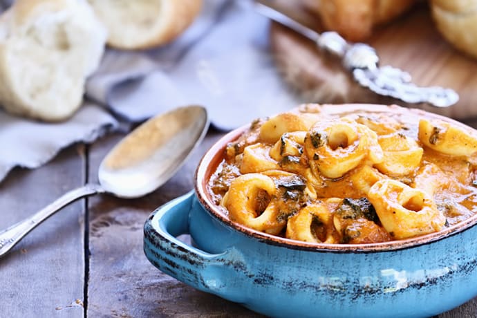 A Quick and Easy Tortellini Soup with Chicken and Spinach | 31Daily.com