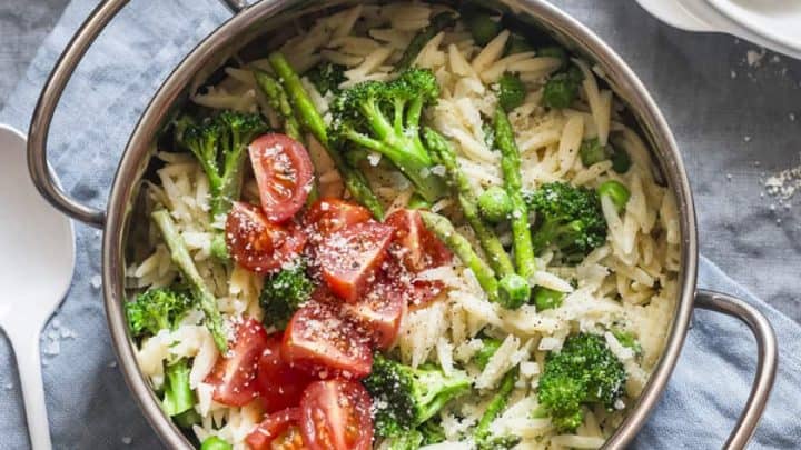 Orzo Primavera with Lemon, Asparagus, Broccoli, and Cherry Tomatoes | 31Daily.com