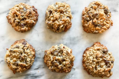 Oatmeal Chocolate Coconut Cookies with Toasted Almonds | 31Daily.com