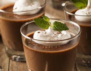 Easy 5 Minute Irish Mint Chocolate Mousse | 31Daily.com