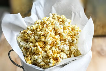 Homemade Sweet and Spicy Coconut Curry Popcorn | 31Daily.com