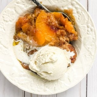 Easy Slow Cooker Peach Cobbler | 31Daily.com