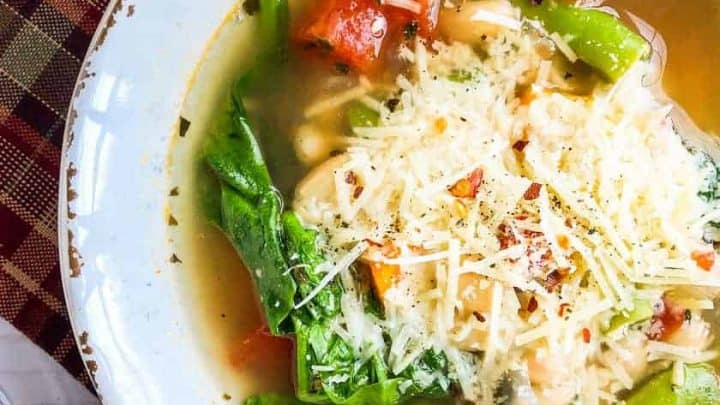 15 Minute White Bean Soup with Garden Vegetables | 31Daily.com