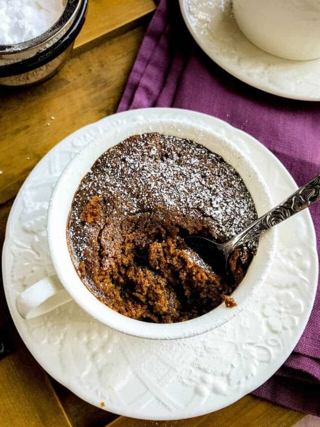 2 Minute Gingerbread Cake in a Mug | 31Daily.com