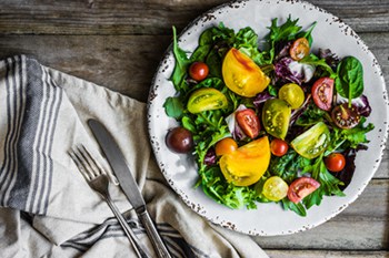 Heirloom Tomato, Arugula. and Spinach Salad | 31Daily.com