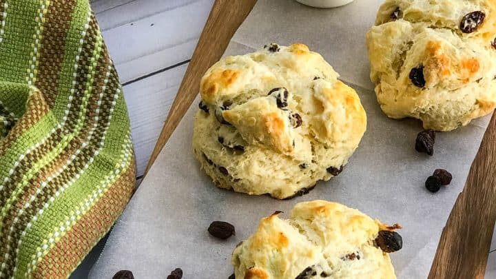 Easy Mini Irish Soda Bread | 31Daily.com