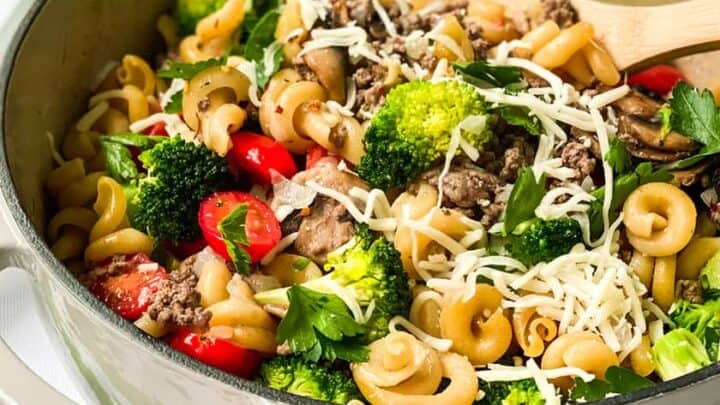 Side view of Easy One Pot Pasta with Ground Beef and Broccoli