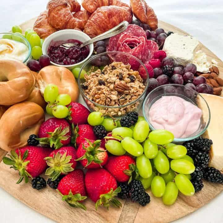 Thanksgiving Cheese Board - Life As A Strawberry