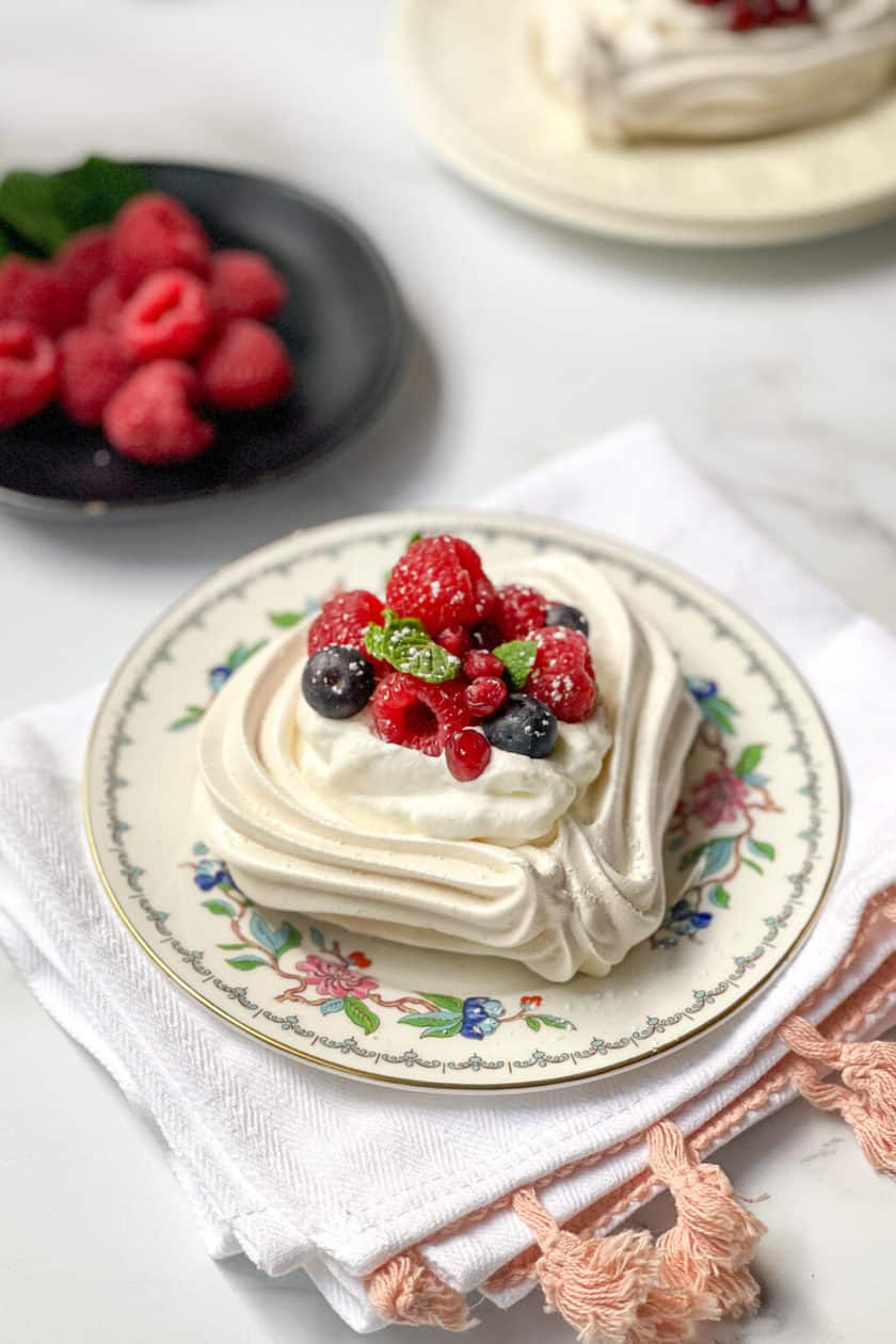Easy Heart Shaped Pavlova - 31 Daily