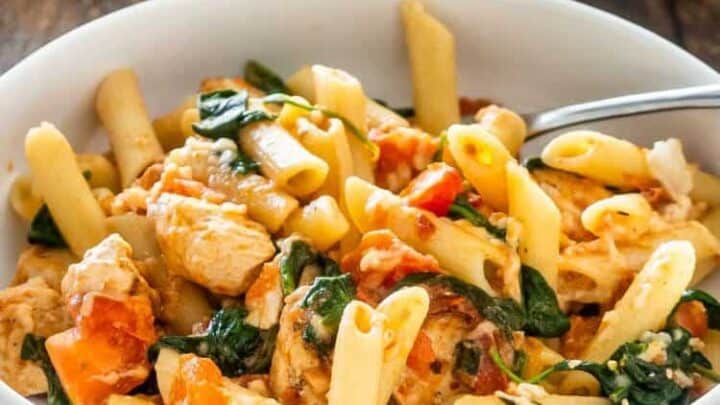 Spinach Chicken Pasta for 30 Minute One Pot Dinners