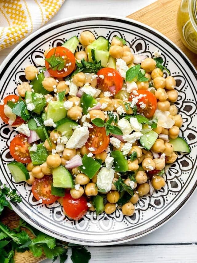 Mediterranean Chickpea Salad
