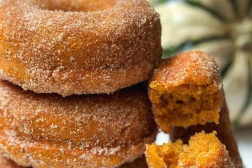 Pinterest Pin for Easy Pumpkin Donuts for Pumpkin Spice Season